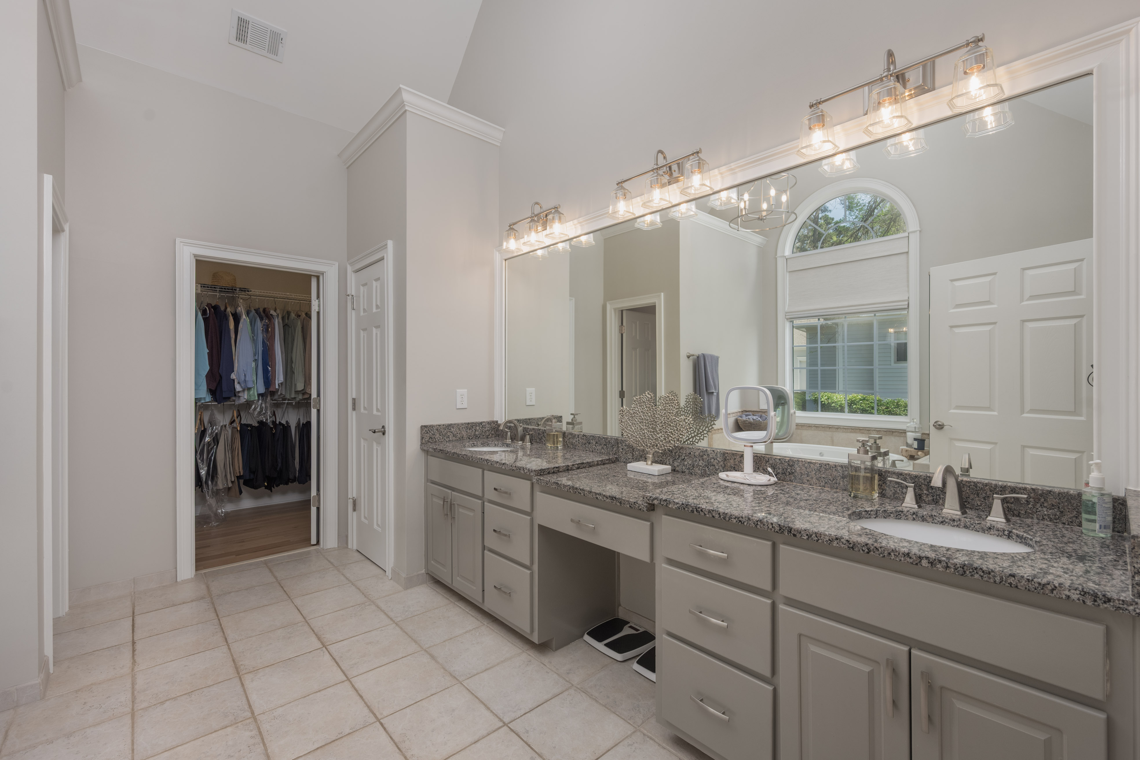 1021 Ridge Terrace image 33